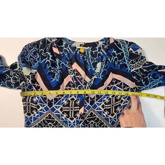 Anthropologie Leifsdottir Jerez 100% silk buttondown blouse geometric 0 EUC - Picture 7 of 8